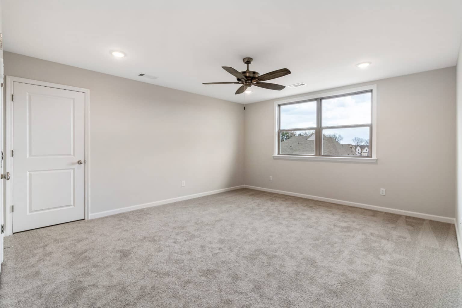 185 Valleyview Dr- Game Room